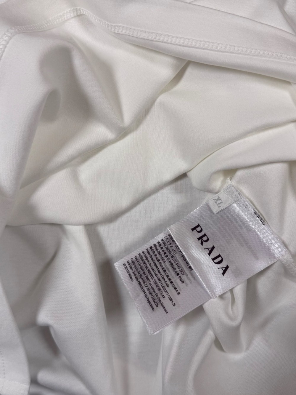PRADA MEN'S WHITE COTTON T-SHIRT XL REGULAR FIT ENAMELED TRIANGLE LOGO EXCELLENT - Picture 6 of 6